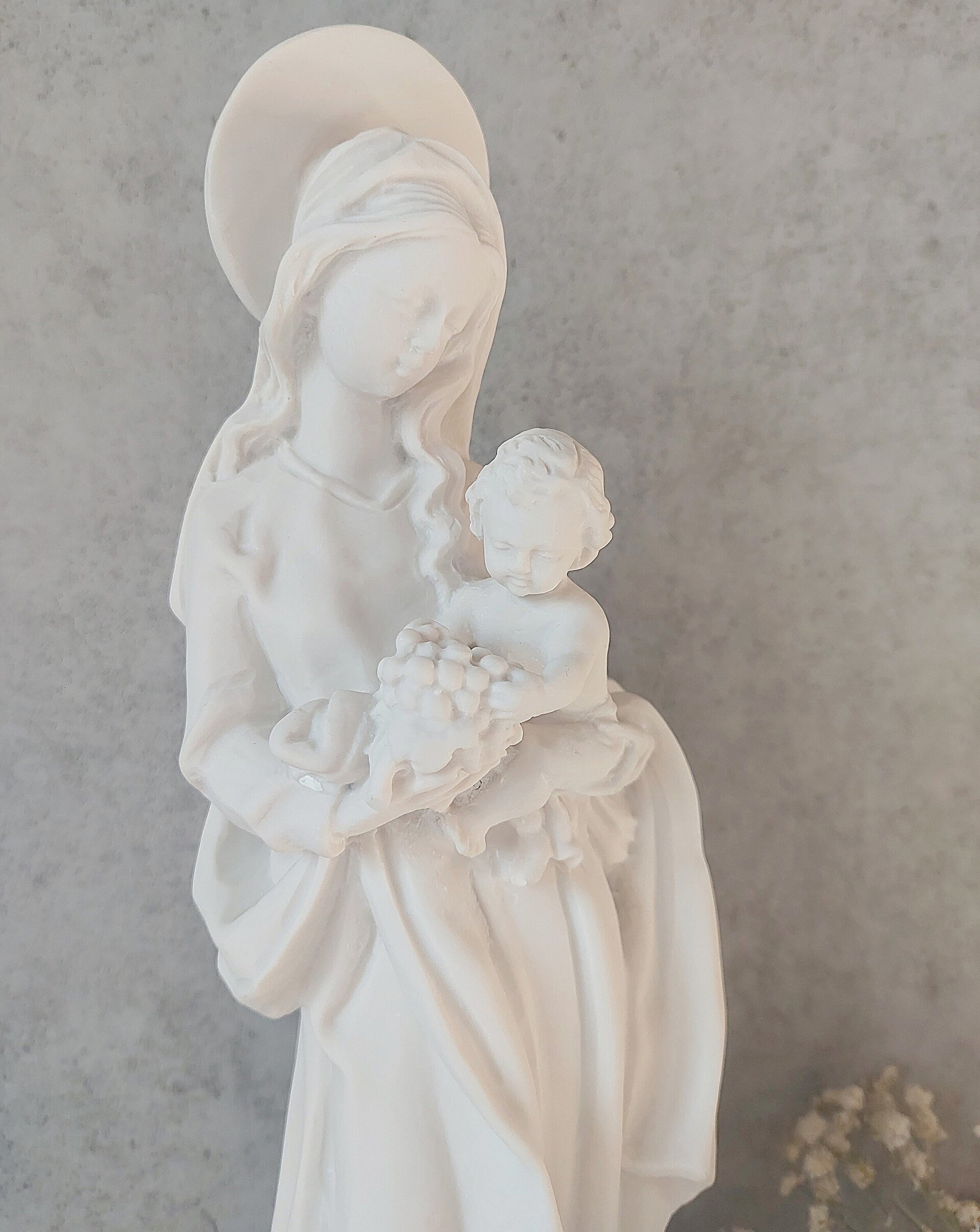 Madre de la Gracia - blanco - 3