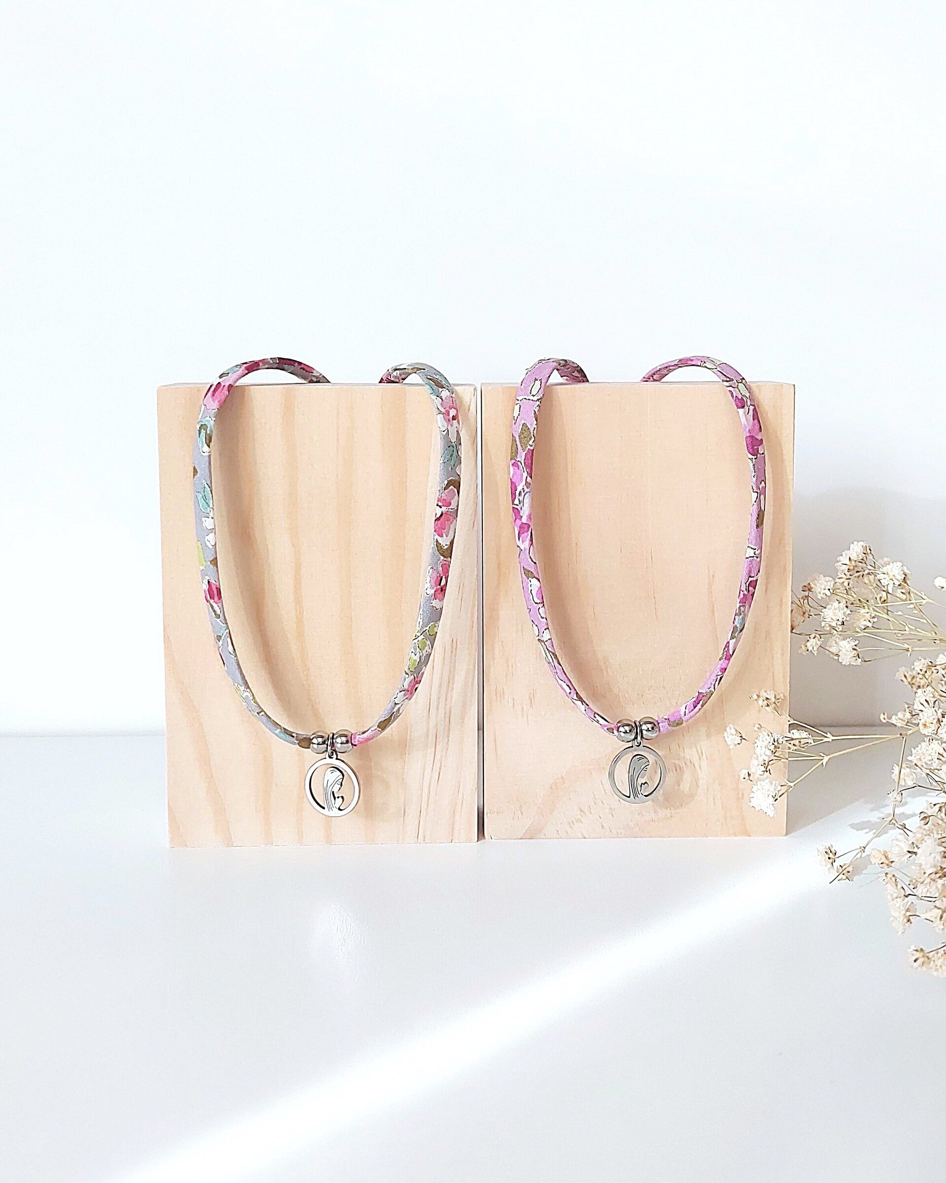 Colgante Virgen Niña - 1